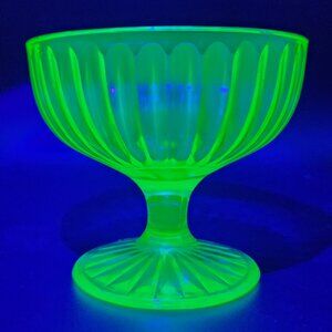 Vintage Uranium Depression Glass Collectible Drink Glass